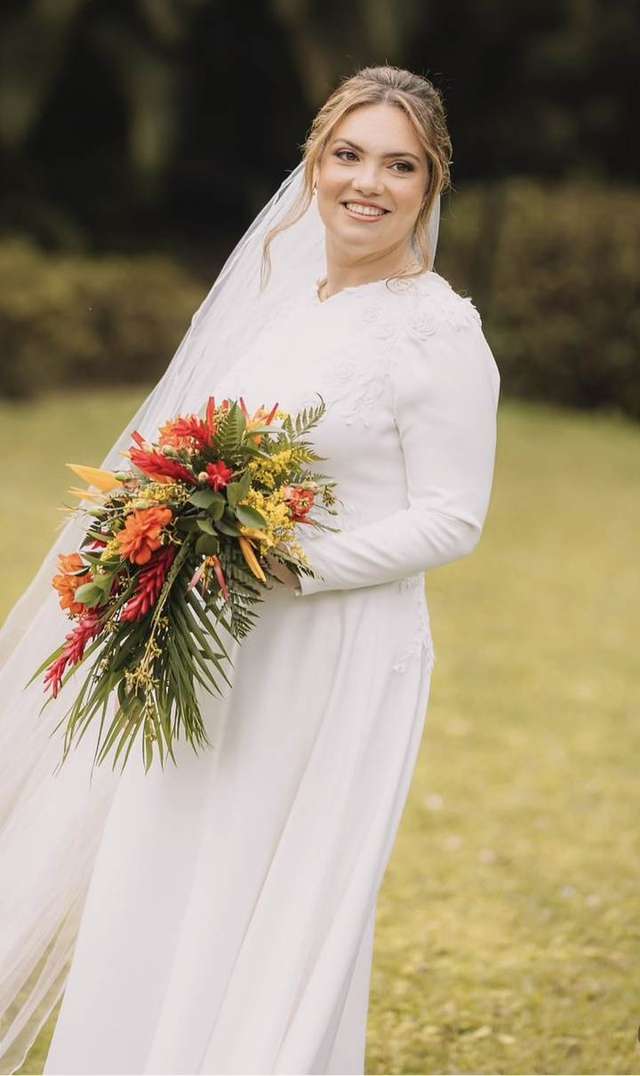Maquiagem e penteado de noiva por Flávia Lima — casamento 5, foto 3 de 10
