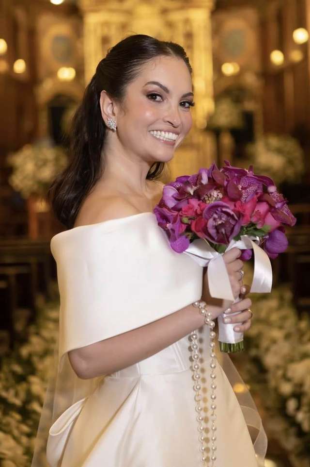 Maquiagem e penteado de noiva por Flávia Lima — casamento 6, foto 4 de 11